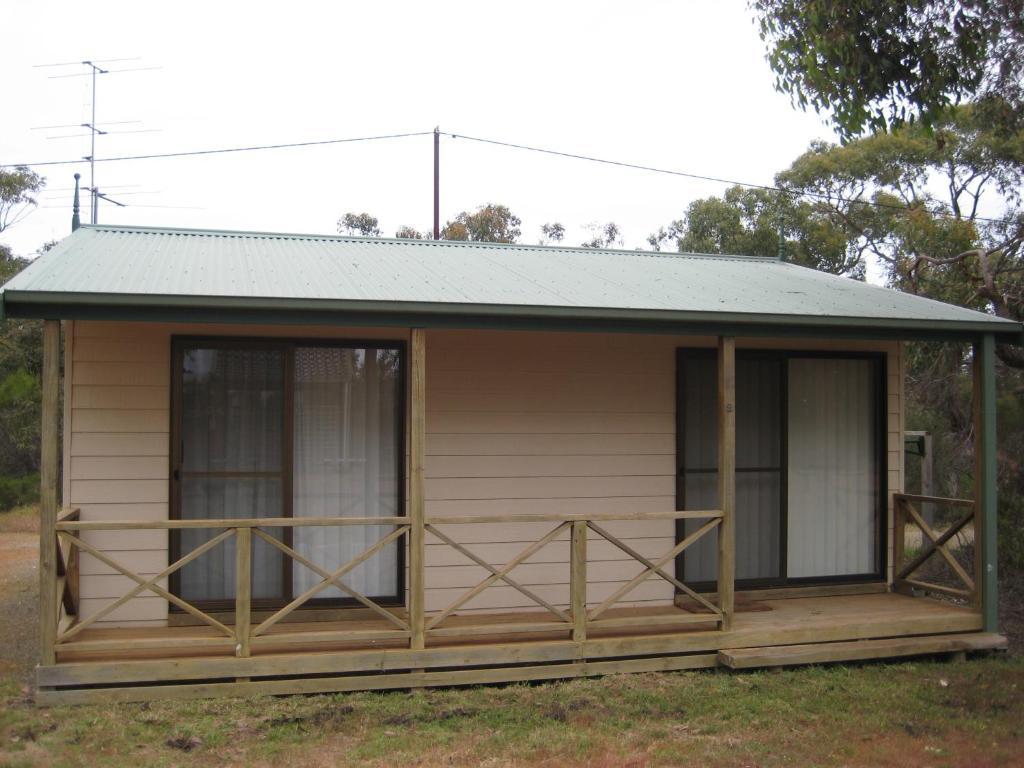 Parndana Hotel Cabins Room photo
